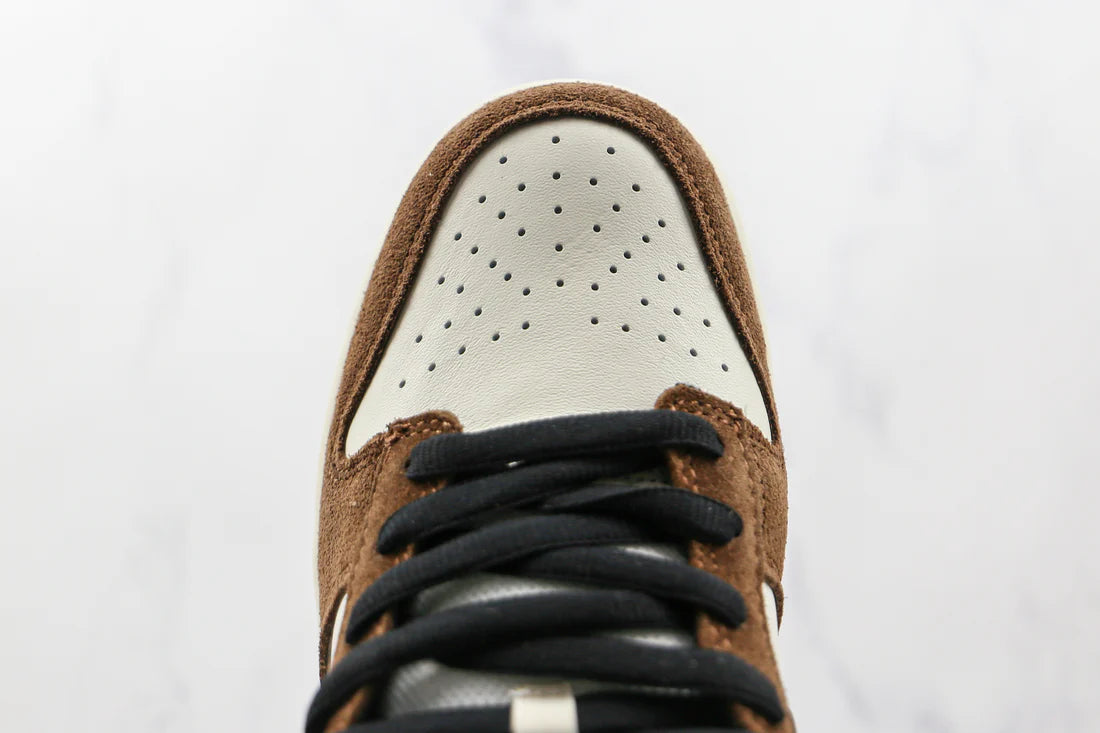 Nike SB Dunk Low White Black Trail End Brown