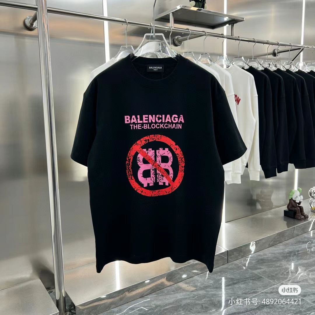 Camiseta Balenciaga The Blockchain - Preta (PRONTA ENTREGA)