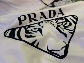 Camiseta PRАDA Estampa de Logo Tigre - Branca